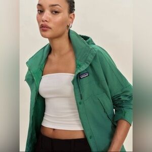 Patagonia Women's Skysail Jacket Size S Heartleaf Green SP25 Relaxed fit